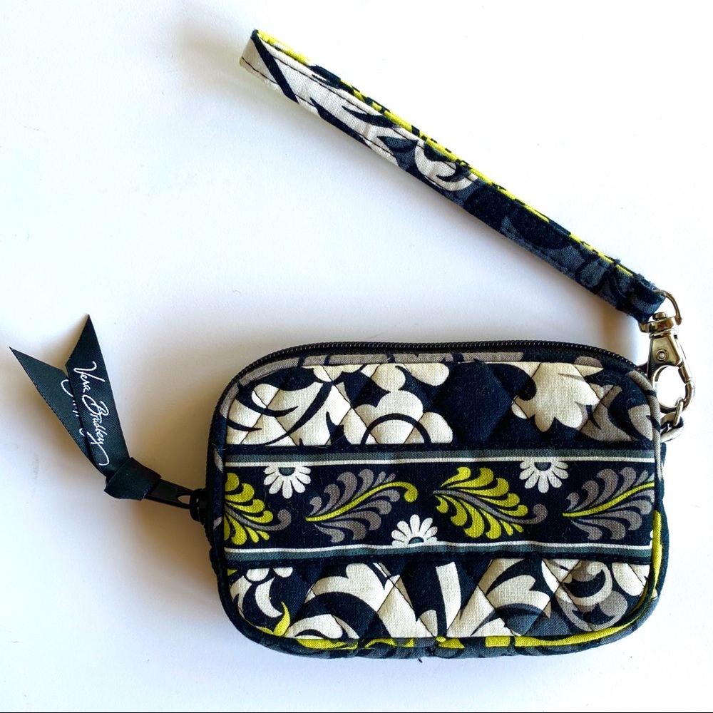 Like New Vera Bradley Zippered ID Holder/Wristlet
